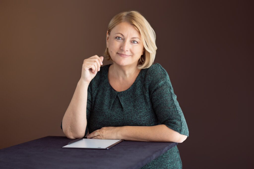 Iuliana Morlova la birou